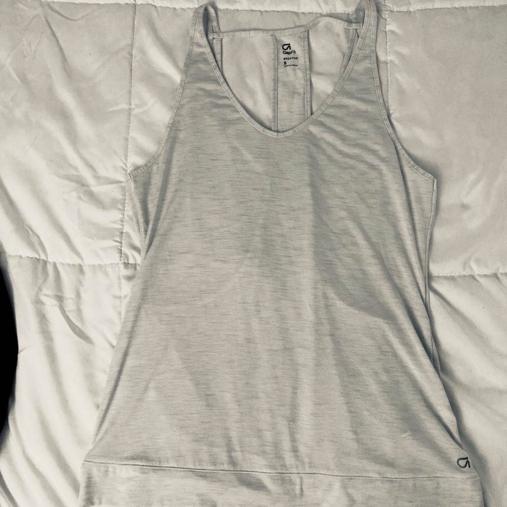Gap Fit Breathe Tank